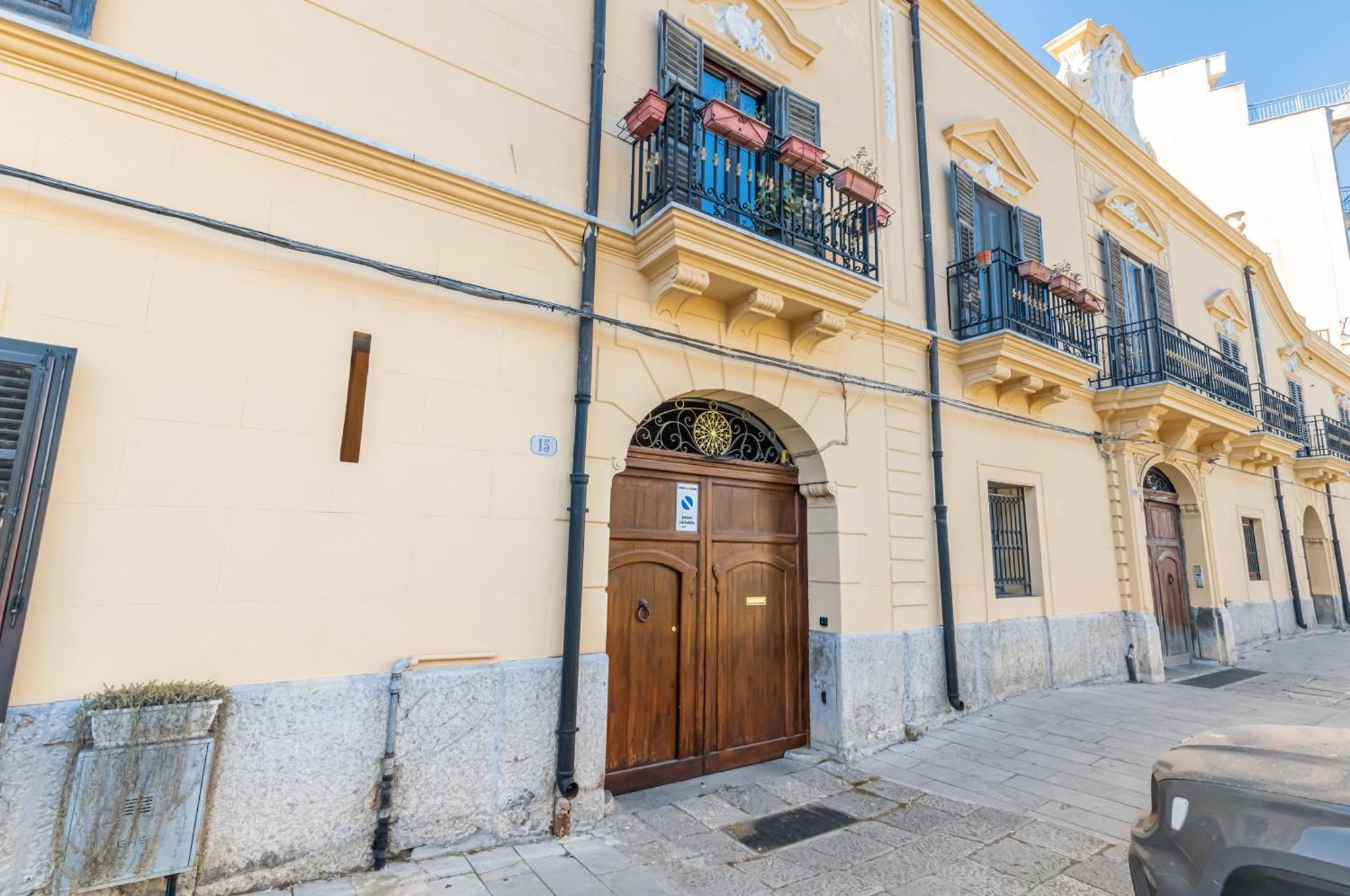 Piazza Indipendenza Loft & Rooms Palermo Exterior photo